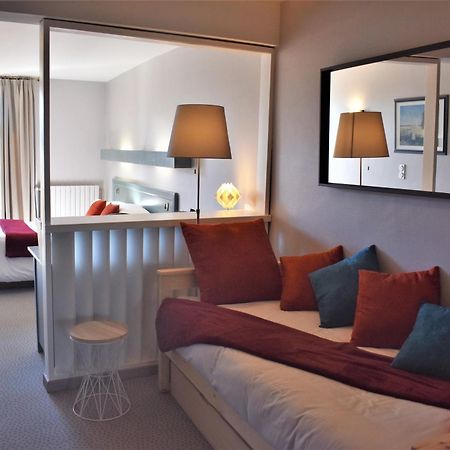 Hotel Corrieu La Llagonne Bagian luar foto