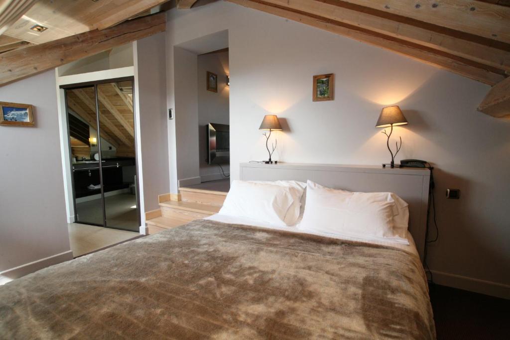Hotel Corrieu La Llagonne Ruang foto