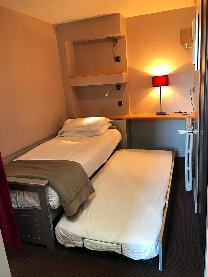 Hotel Corrieu La Llagonne Bagian luar foto